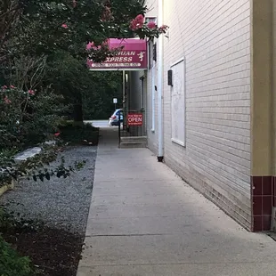 This place is tricky lol Besides Olive Garden and Acme