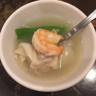 12 Pieces Seafood Wonton Soup