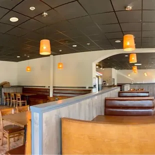 Completely empty in here! They're open for dine in! Support small biz!