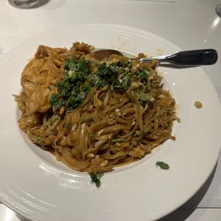 Chicken &amp; Shrimp Pad Thai