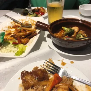 Amazing Dinner! DuDu Seafood and Happy Family