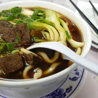 22. Vegetable Noodle with Soup