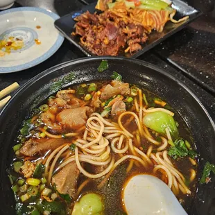 ramen and noodles, food