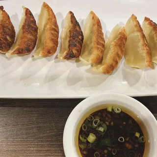 8. Pot Stickers (8) 锅贴