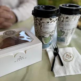 White Chocolate Mocha, Vanilla Latte, and Japanese cheesecake - heaven!!