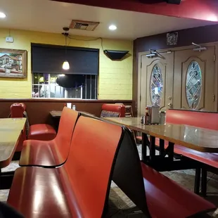 sushi and sashimi, interior