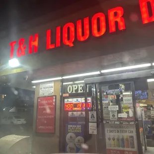 T & H Liquor-Deli Market