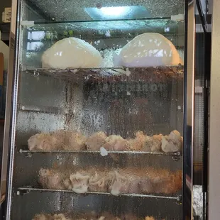 Manapuas and pork hash