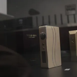 Sigelei Box Mod      http://www.tandsvapors.com/store/box-and-mech-mods/