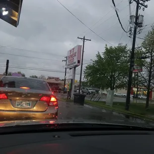 Only the best chines food around! Drive thru &amp; cash only! But they do offer $1 delivery
