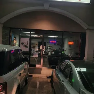 T & T Cigars And Lounge