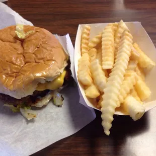 Cheeseburger and fries!
