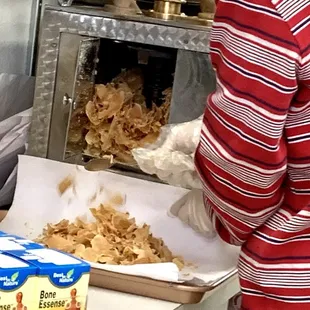 The shredding machine