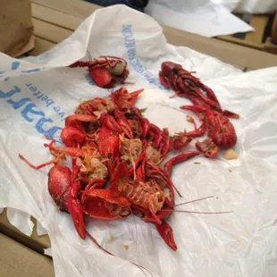 a bunch of craws on a table