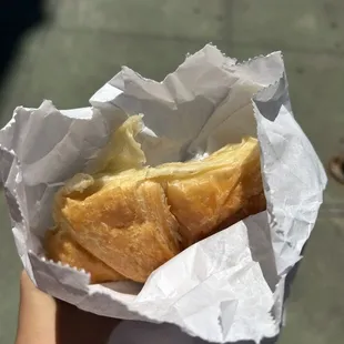 Plain croissant
