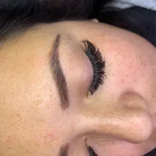 volume lashes