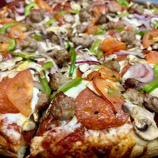 Large &quot;The T-Bird&quot; Pizza
