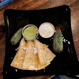 Quesadilla con carnitas