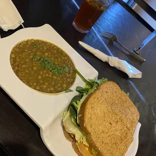 Avocado sandwich &amp; lentils soap !