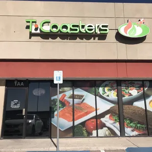 outside, ramen and noodles