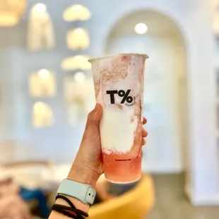 Strawberry peach @colorful.eats