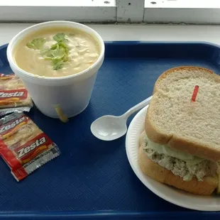 Tuna Sandwich