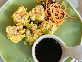 Thanida Thai Restaurant And Bar