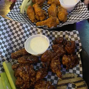 Buffalo wings and teriyaki boneless wings