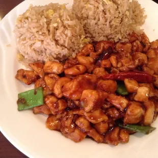 Kung pao chicken lunch portion