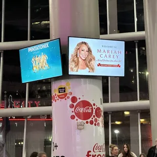 Mariah Carey &apos;Merry Christmas One and All!&apos; Tour