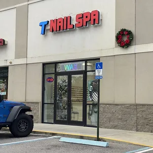 T Nails Spa