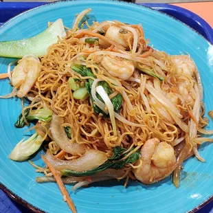 Shrimp Cantonese noodles