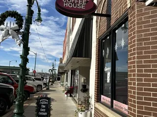 She Brews Coffee House