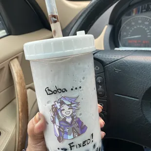 Refillable glass cup and glass straw with taro smoothie