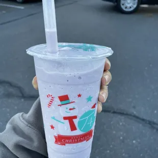 dessert, drink
