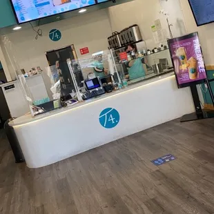 The lady in the back was the rude one that hung up in my face