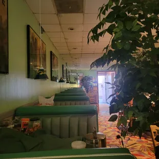 Seating area closed. Take out only