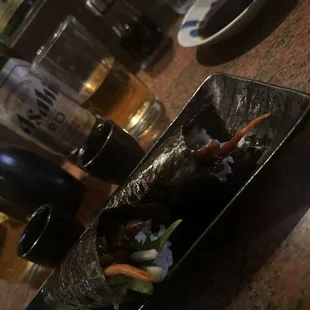 Salmon skin hand roll