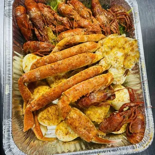 Crab leg abd Crawfish tray