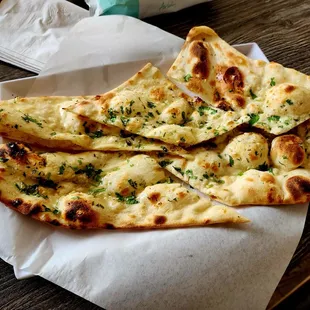 Garlic Naan (2 count) Included with Buffet.