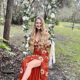 Caroline L.
