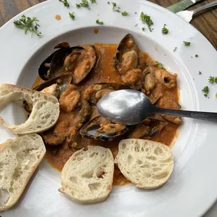 Mussels in Garlic Sofrito