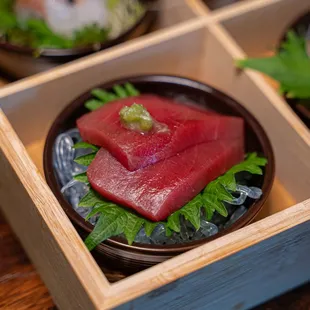 8pc Sashimi Box