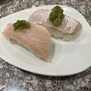 Yellotail Belly Sushi (1 pc)