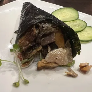 Salmon Skin Hand Roll