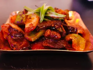 Mantra Restaurant & Sports Bar