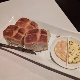 I always look forward to the rolls with the compound butter. Today, the flavors were brown sugar and vanilla and roasted jalapeno.