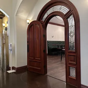 the entrance to the dining room