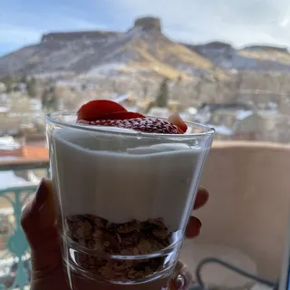 YOGURT PARFAIT