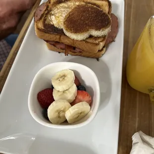 Egg in a hole sandwich